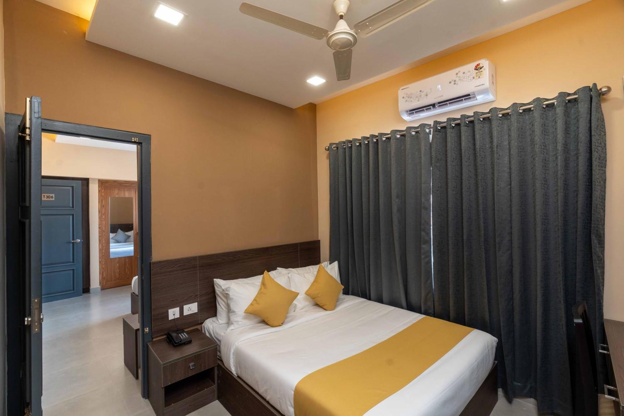Court 11 By Dimora Hotel Kochi Exterior foto